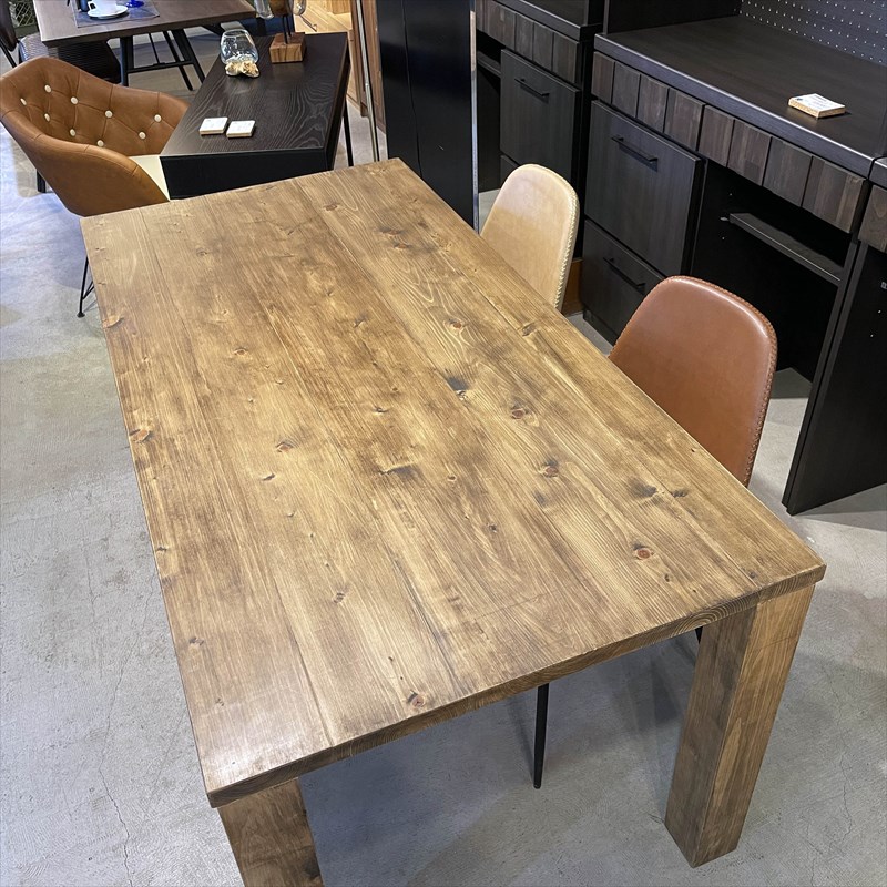 ダイニングテーブルのオーダーメイドおすすめ商品3選！国産の無垢材