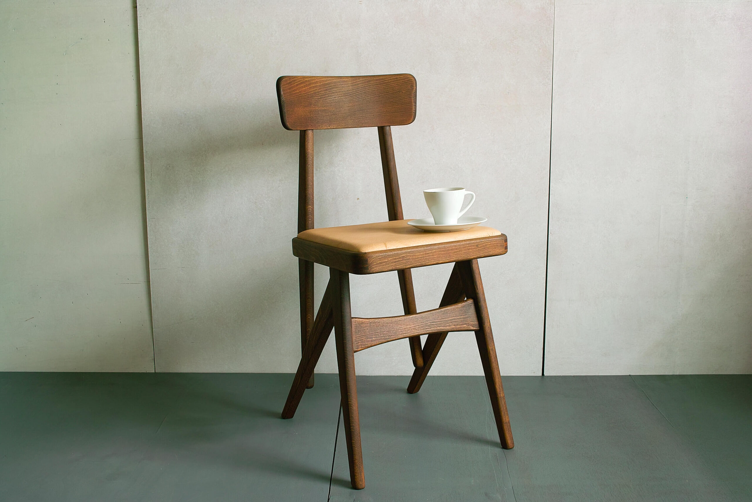 No.7496/7497「ヴィンテージデルタチェア：マルニ木工」SOLD | ボルト