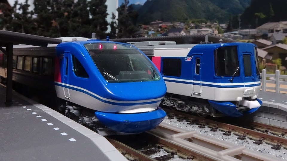 新車入線】智頭急行 HOT7000系 「スーパーはくと」ー貫通先頭車も