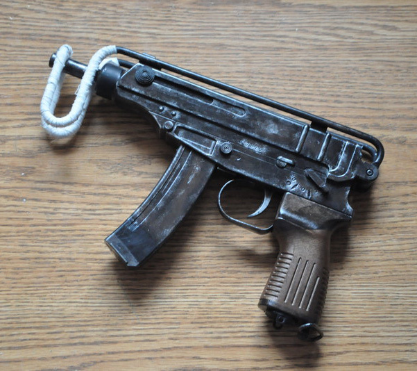 エアコキ】東京マルイ Vz61 コッキングレバー変更 | Garland's Gunland