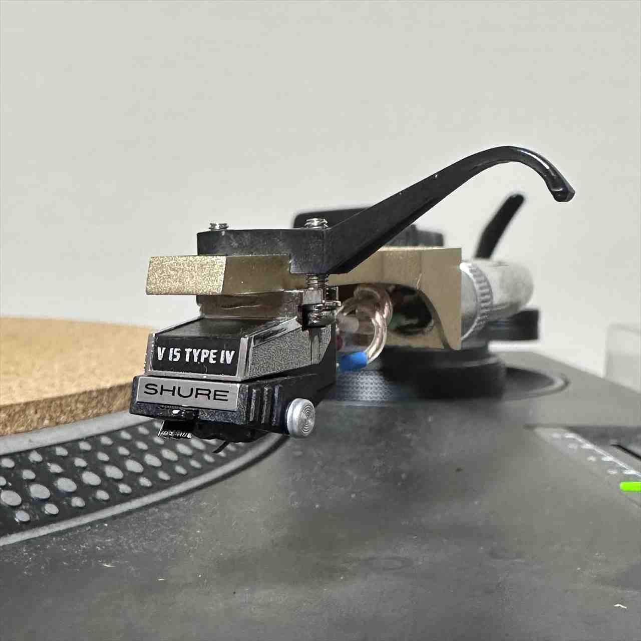 Shure V15 V-MR (Type 5 MR) & Shure V15 IV (Type 4) - Vinyl DJ AKI