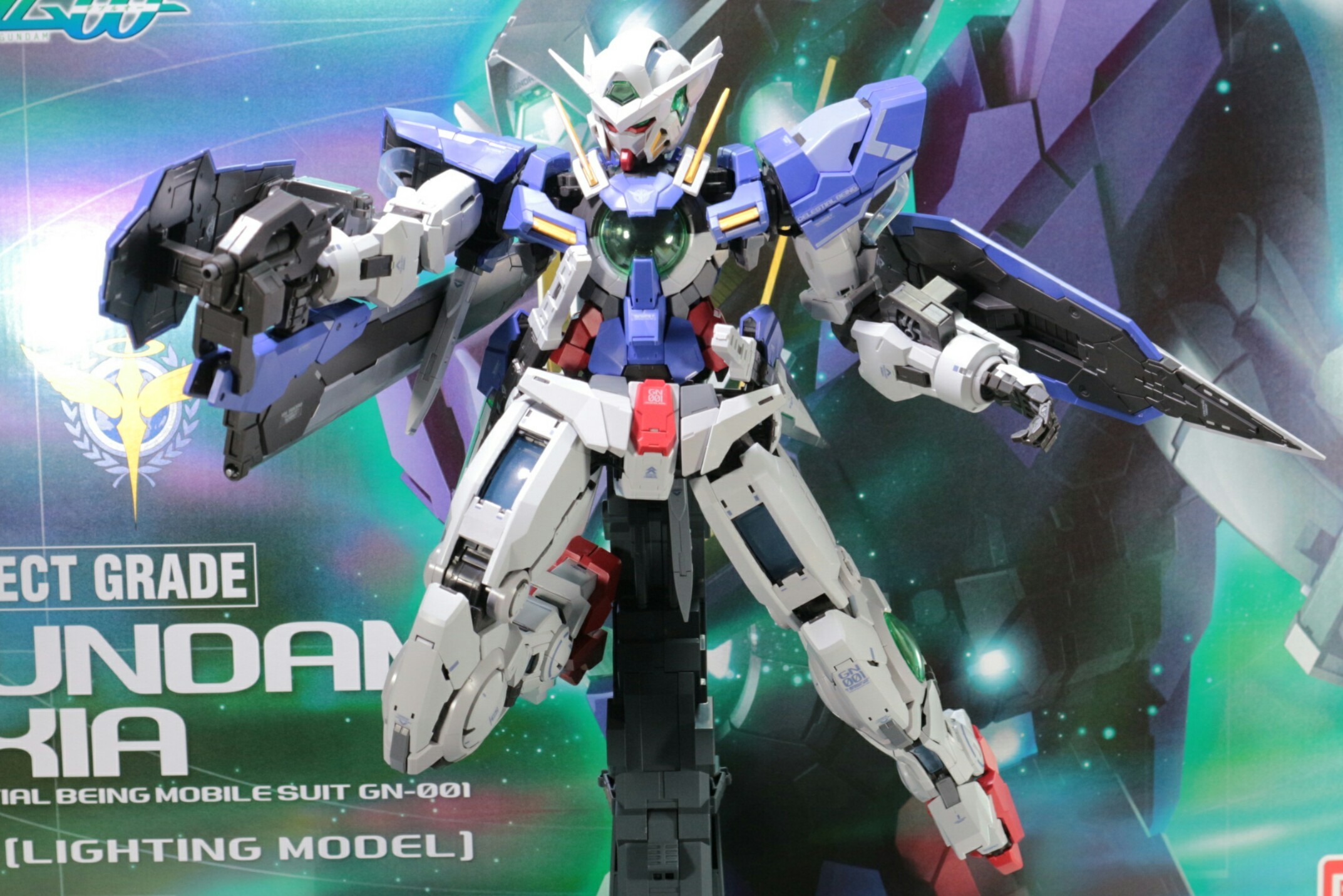 PG 1/60 ガンダムエクシア (LIGHTING MODEL)のご紹介！[完成編1] - 先