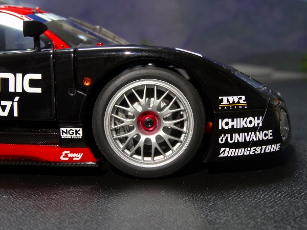 オートアート 1/18 ニッサン R390 GT1 ルマン 1997 No.23 カルソニック