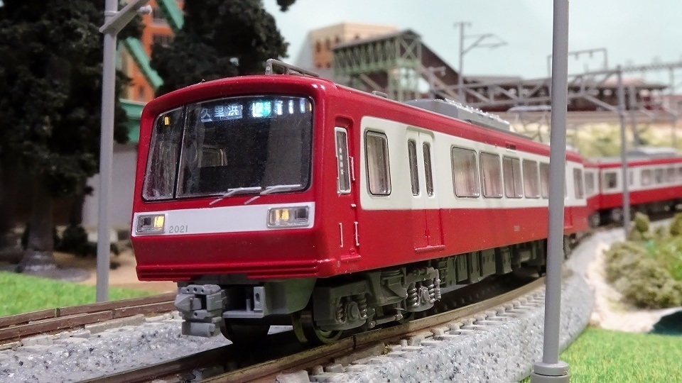 京急2000形 2扉 8両セットの発売を前に 旧製品で遊ぶ - ビスタ模型鉄道