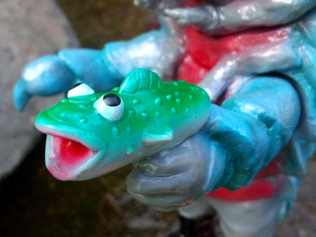 ダイオウグソクムシ男 - ヤモマーク公認☆怪人・怪獣紳士録