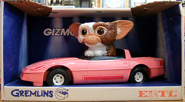 ギズモのピンクコルベット・・・ギズモービルERTL + BANDITのバックヤード