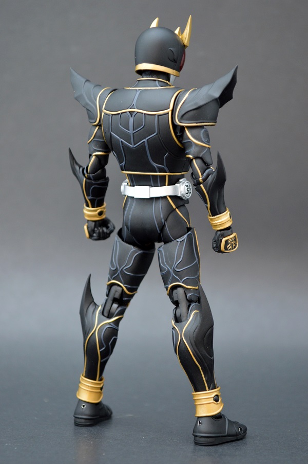 S.H.Figuarts（真骨彫製法） 仮面ライダークウガ アルティメット
