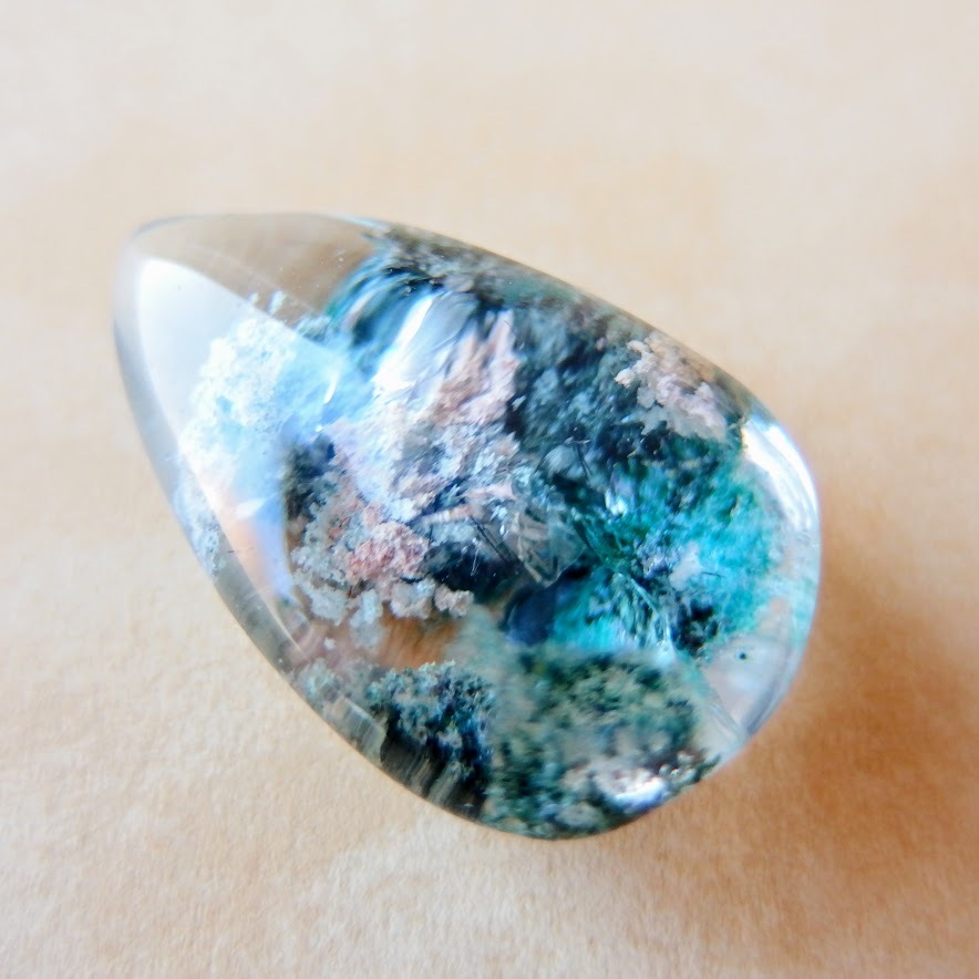 ガーデンクォーツ 庭園水晶 ブラジル産 虹入り 森のガーデン 42.9cts