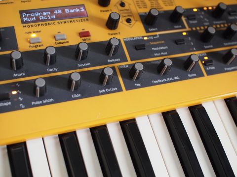 DSI Mopho Keyboardを購入 - 文化的電子機器生活