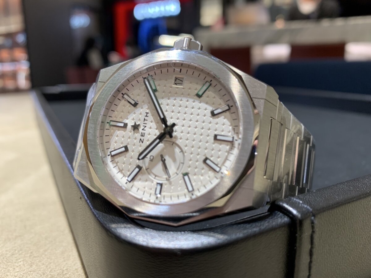 ゼニス】デファイ スカイライン 実機レビュー～ 03.9300.3620/01.I001