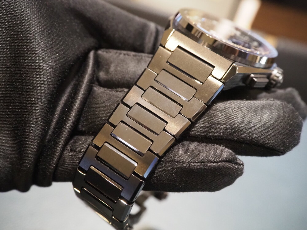 ゼニス】ブラックセラミックが高級感を引き立たせる ～デファイ エル