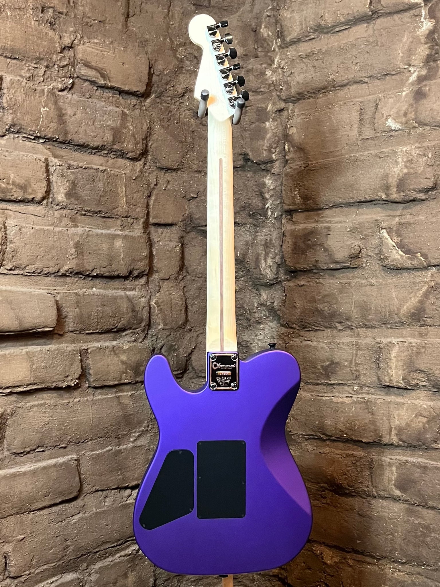Charvel USA Select San Dimas Style 2 HH FR Satin Plum| Black