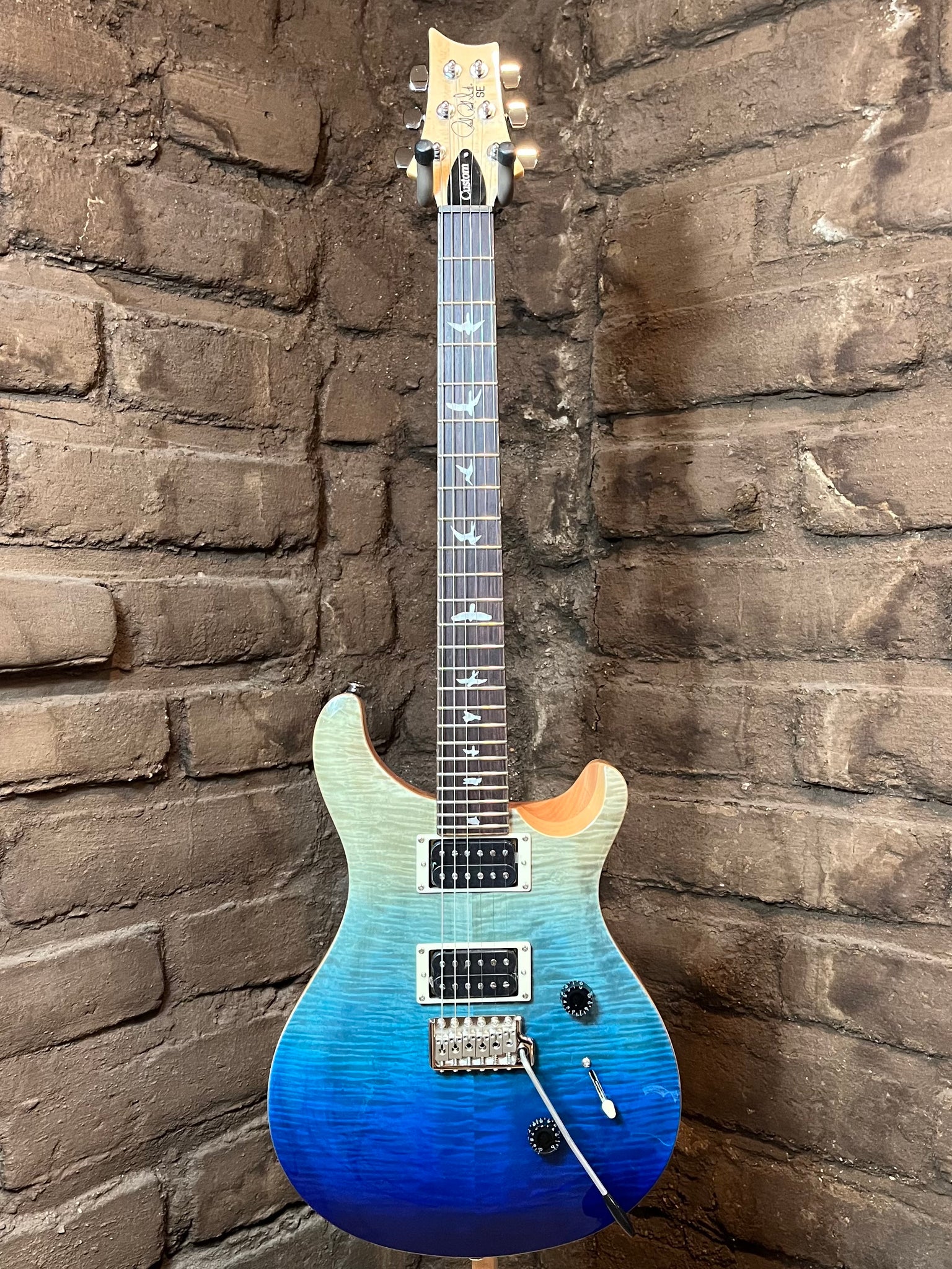 PRS SE Custom 24 Blue Fade (New) Limited Run Color!| Black