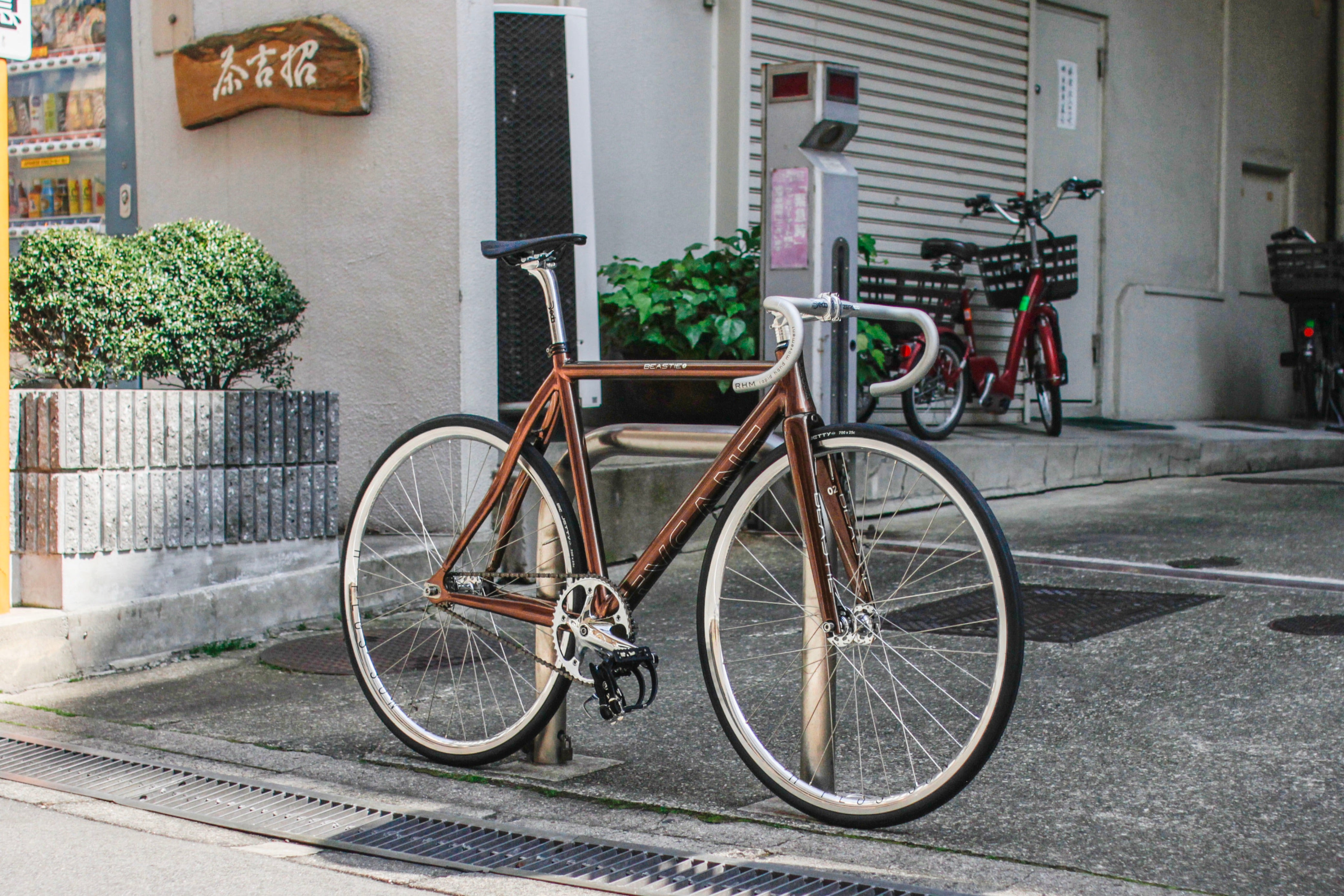 ギンギラギンでもモーマンタイ。 | ブローチャーズ - BROTURES ONLINE