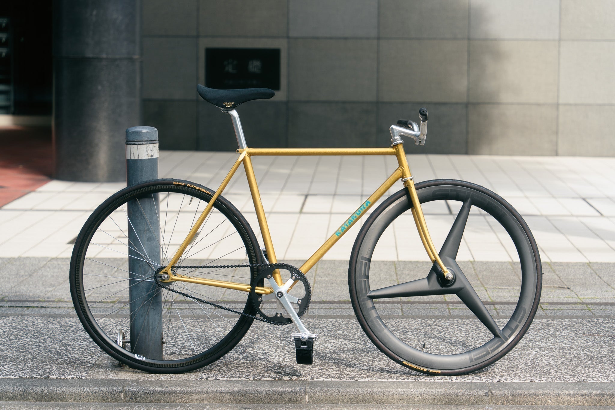 陳腐化した多様性 - Neo-Vintage Bike Build | ブローチャーズ