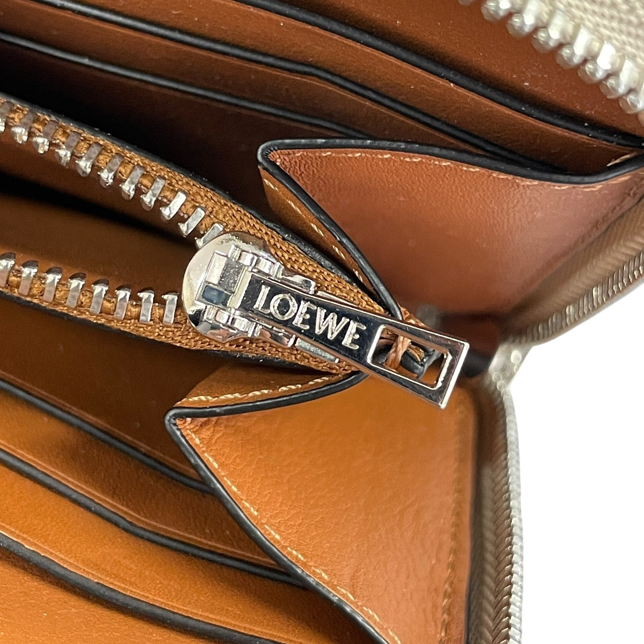 LOEWE】ロエベ ジップアラウンドウォレット 長財布レディース