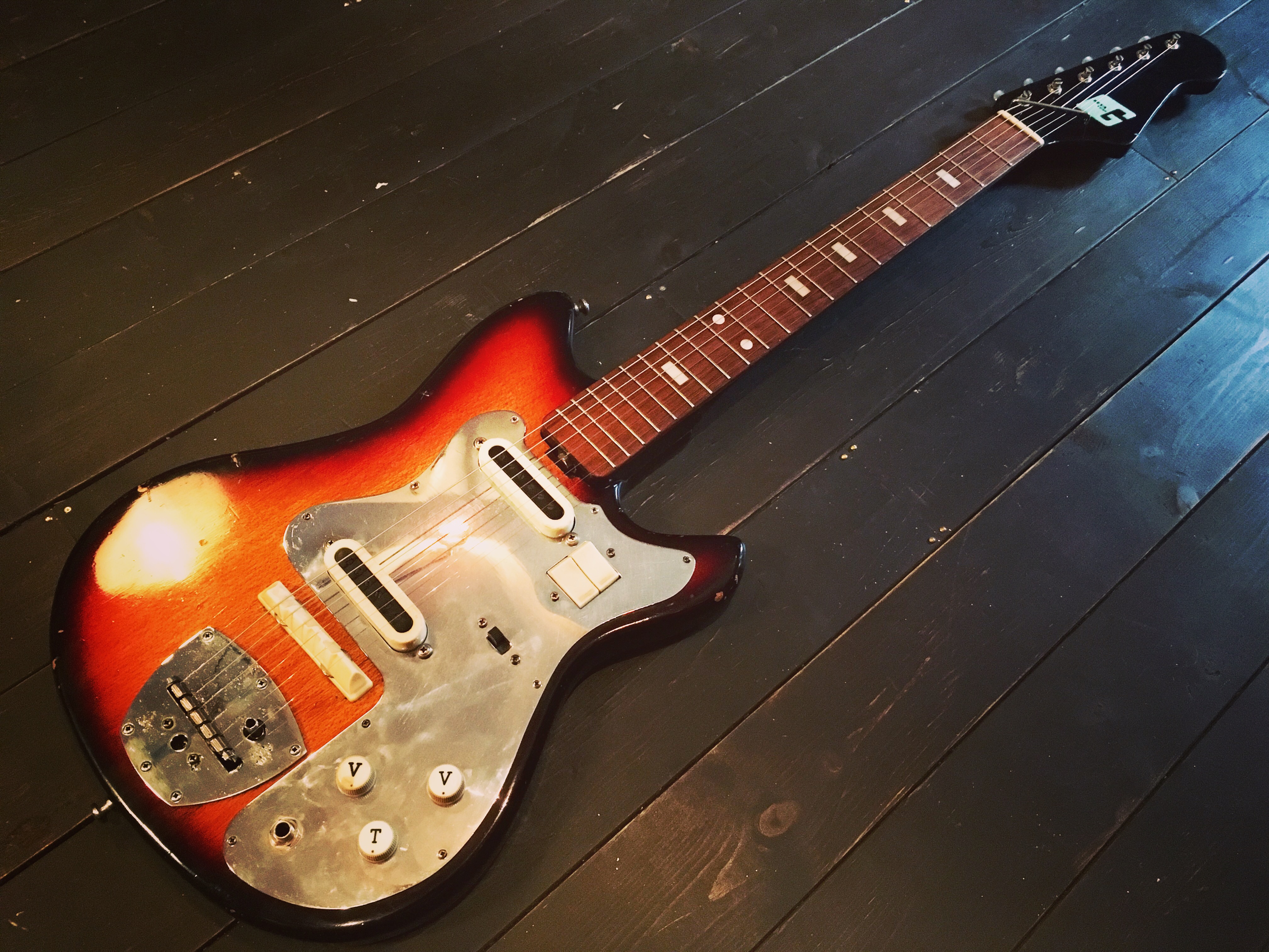 GUYATONE LG-65T 最も売れたビザールギター | ビザールギター専門店
