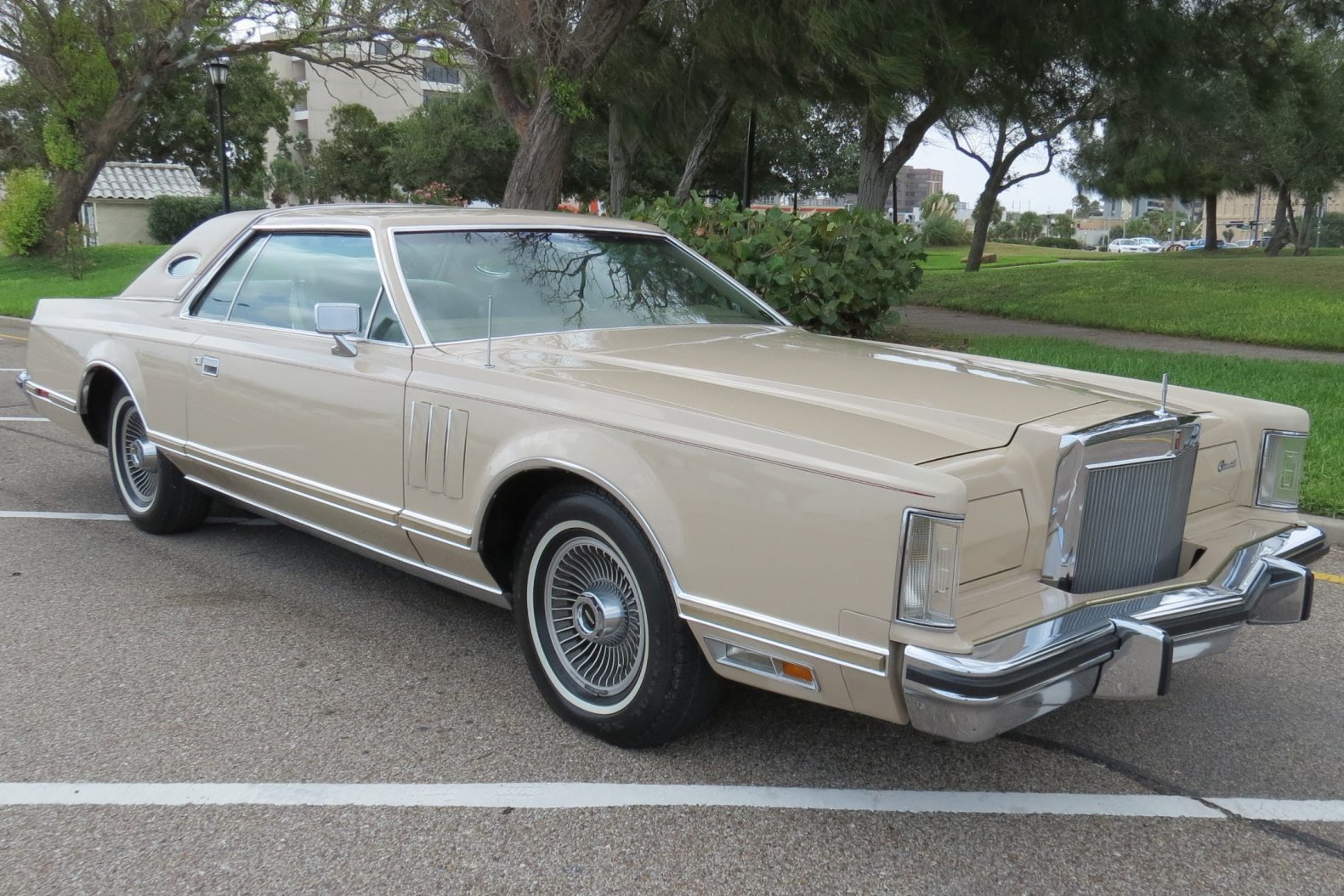 1978 Lincoln Continental Mark V Cartier Edition for sale on BaT