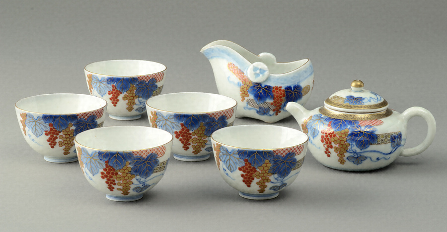 色絵葡萄文茶器セット 文化遺産オンライン