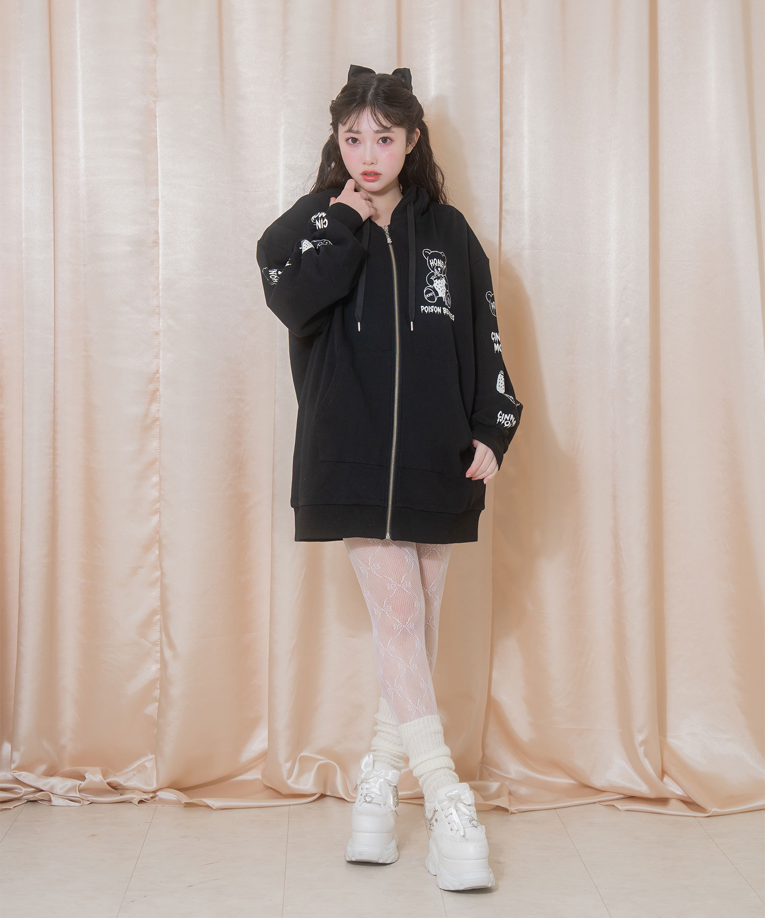 クマ耳毒いちごパーカー – BUNNY APARTMENT