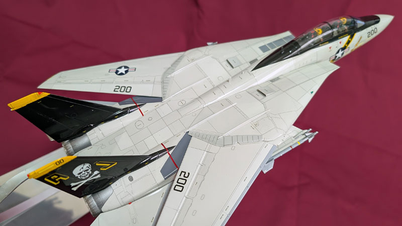 タミヤ 1/48 F-14A トムキャット：VF84 ジョリーロジャース | 飛行状態