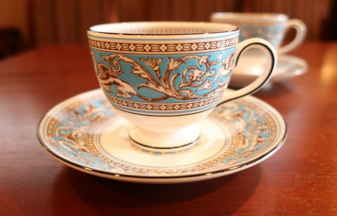 100年以上の歴史を持つパターンの一つ「フロレンティーン ターコイズ