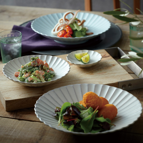 瀬戸焼 Hana 花皿 L みずはだ 輪花／パスタプレート／水色／0288150