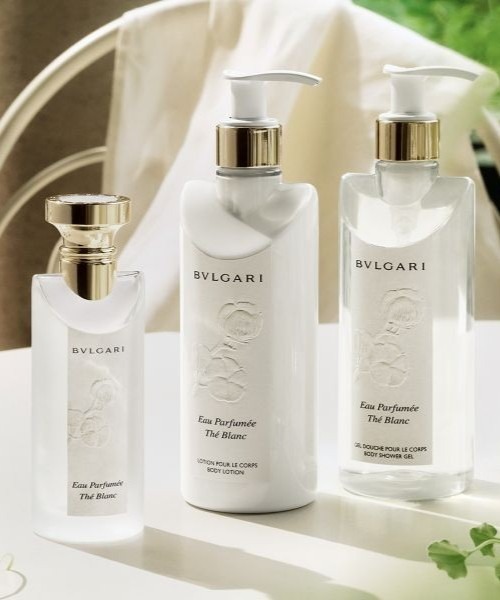 ブルガリ オ パフメ テ ブラン ボディローション 300mL（ボディケア