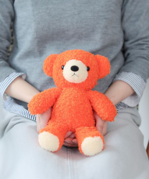 別注】童心 / フカフカ ぬいぐるみ クマ 橙 M（おもちゃ）｜BEAMS