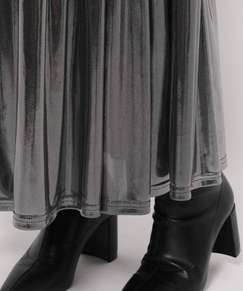 LOWRYS FARM（ローリーズファーム）の「グリッタープリーツスカート