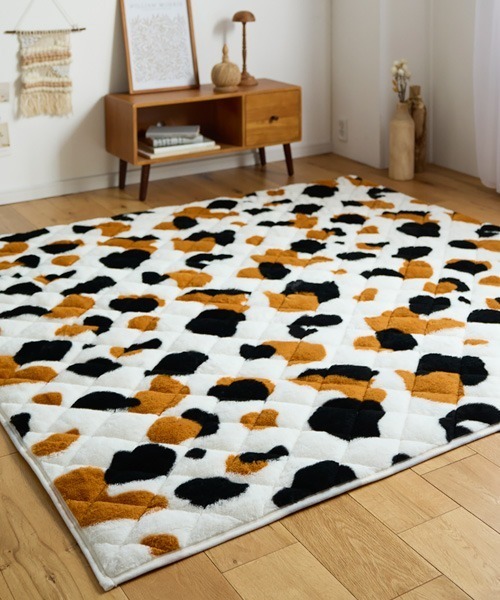 まるで猫！のような洗えるモフモフキルトラグ｜185×240cm【猫Feel