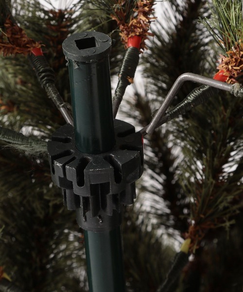 studio CLIP（スタディオクリップ）の「ハーフクリスマスツリー 150cm