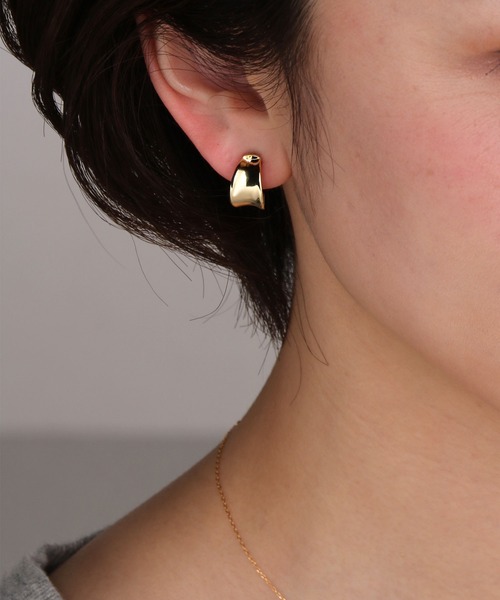 ワイドカーブフープイヤリング（イヤリング）｜Manon's Selection