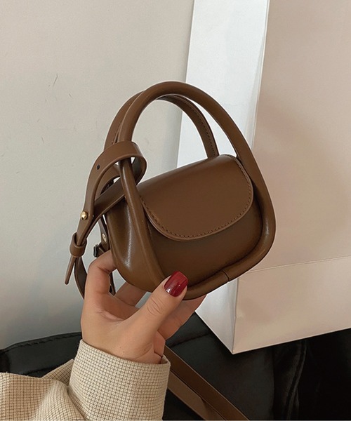 meJane（ミージェーン）の「コロンとした形が可愛いミニショルダー