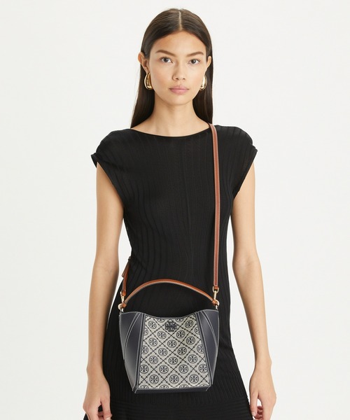 マックグロー Tモノグラム スモールバケットバッグ（ショルダーバッグ