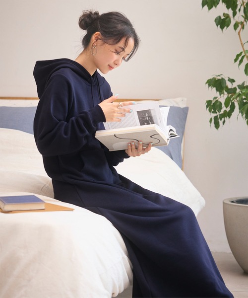 セール】フード付裏起毛マキシ丈スウェットパーカーワンピース