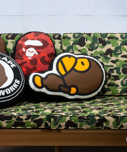 A BATHING APE（アベイシングエイプ）の「BABY MILO CUSHION M