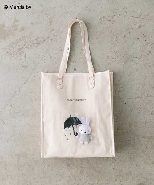 Miffy（ ミッフィー）の「miffyチャーム付きトートバッグ 1032180030