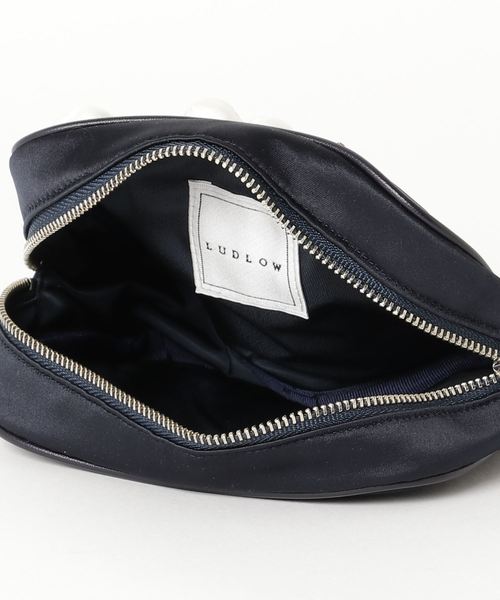 LUDLOW（ラドロー）の「ティッシュケース付きポーチ(popcorn×red