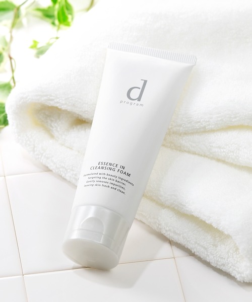 d プログラム エッセンスイン クレンジングフォーム （医薬部外品