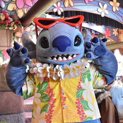 ハワイアン衣装のスティッチ| キャステル | CASTEL ディズニー情報