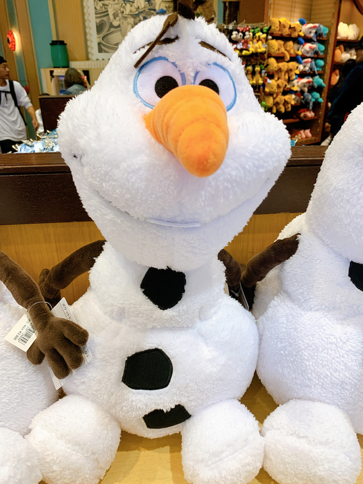オラフぬいぐるみマフ| キャステル | CASTEL ディズニー情報