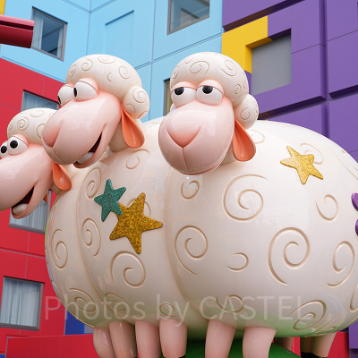 トイストーリー：羊 ビリー、ボート、グラフという名前のメスのひつじ