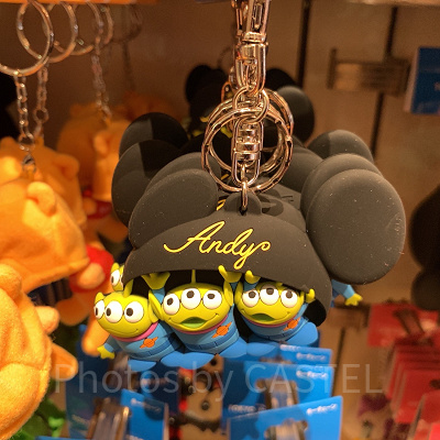 ミッキーのイヤーハット＆リトルグリーンメンのキーチェーン