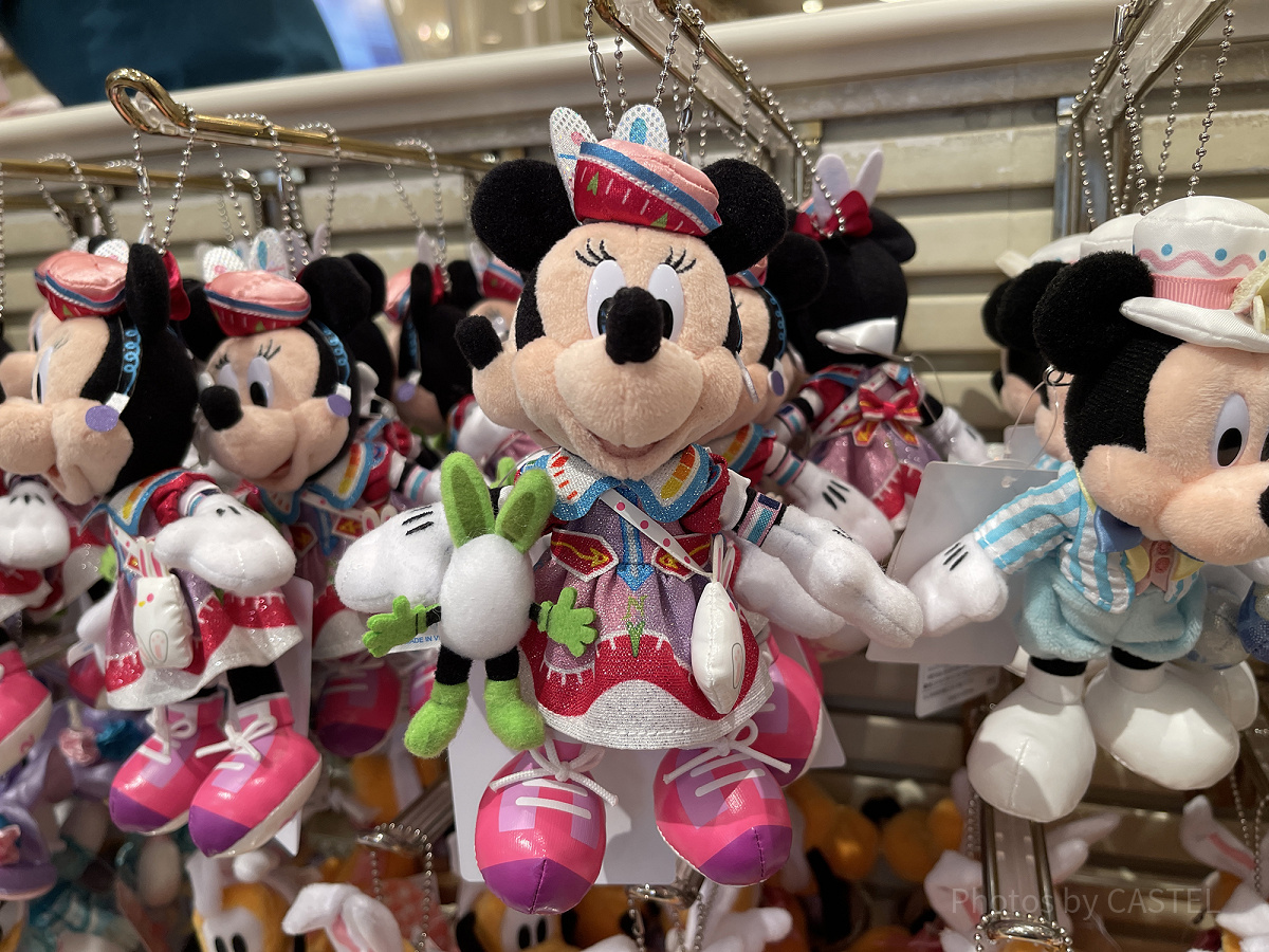 ミニーぬいぐるみバッジ①（2022年ディズニーイースターグッズ