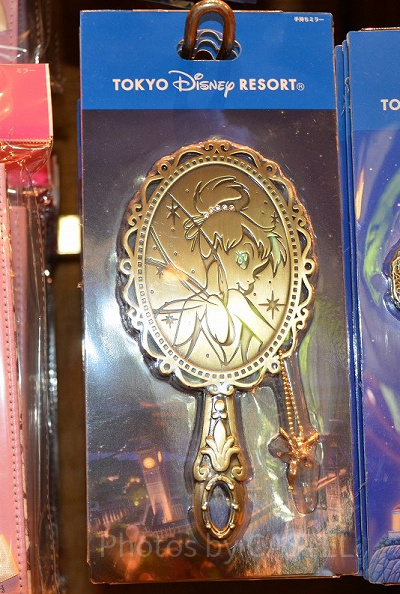 ディズニーで買えるティンカーベルグッズまとめ！アクセサリーやキー
