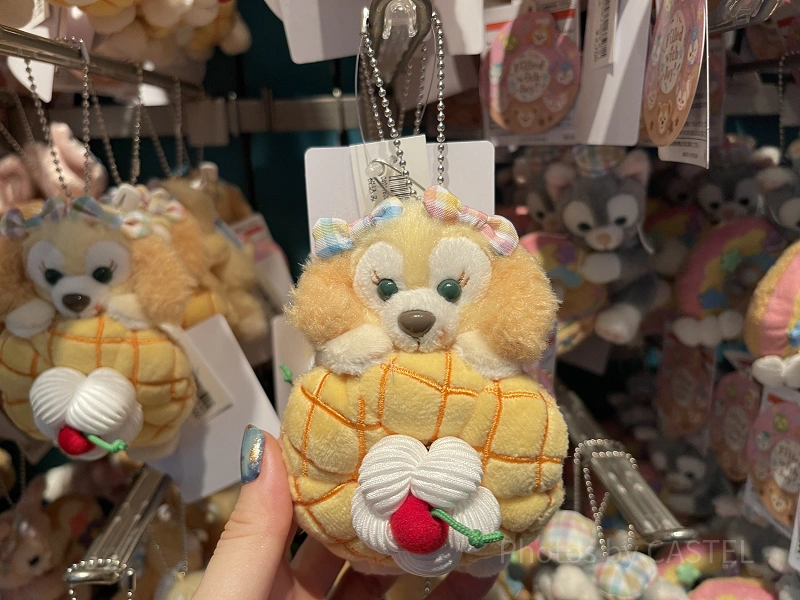 cookie-ann-plush-badge-filled-