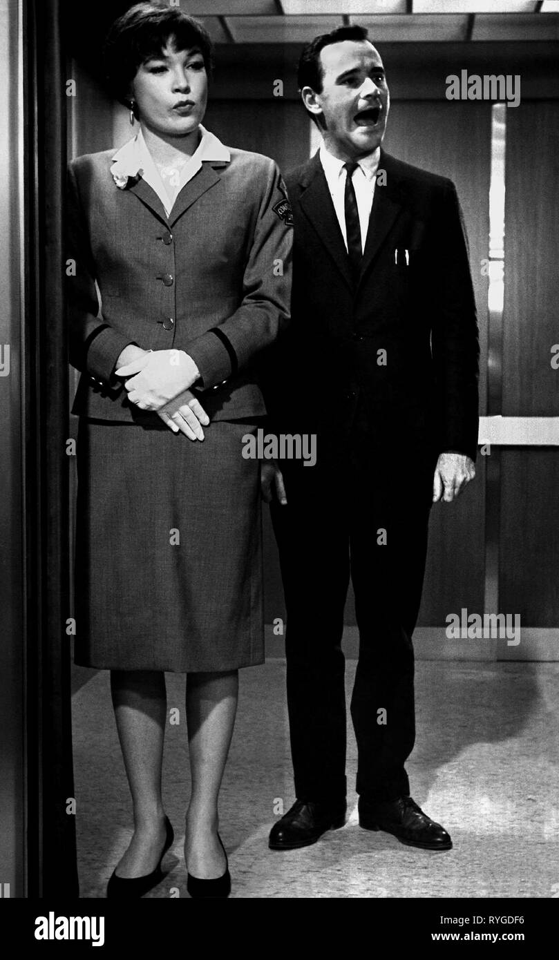 SHIRLEY MACLAINE, JACK LEMMON, THE APARTMENT, 1960 Stock Photo - Alamy