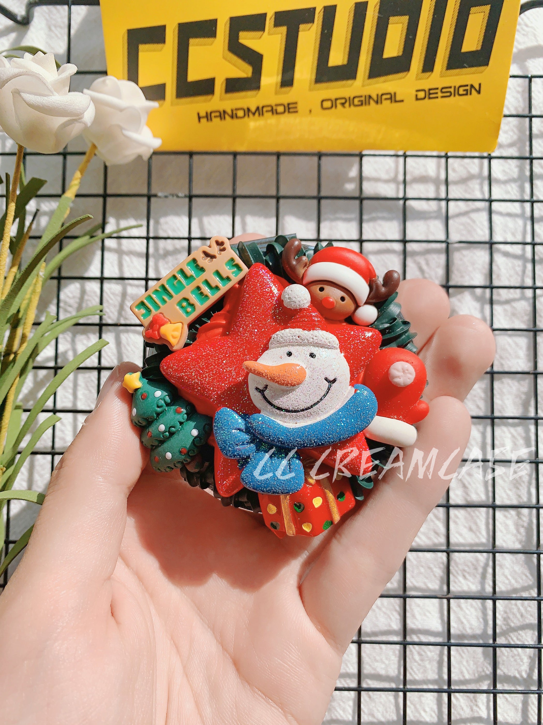 Mirror & Comb – CC.REPUBLIC