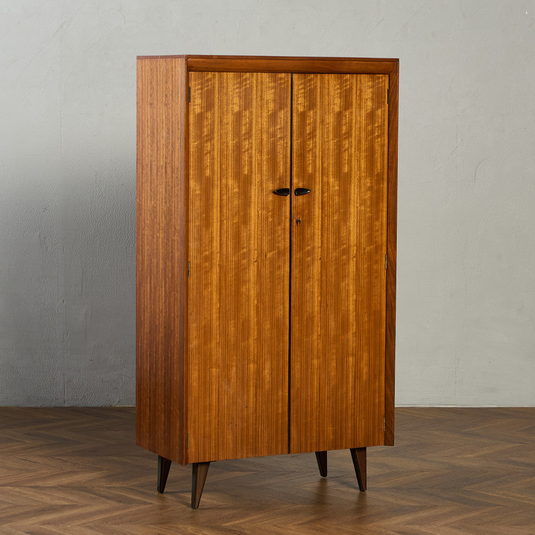 ハリス・リーブス Harris Lebus – camori ヴィンテージ家具・北欧